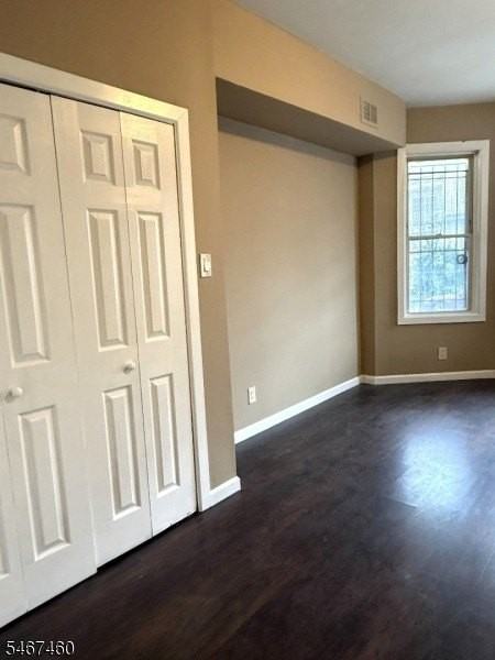 325 S 19th St #1 - Photo 3 of 10