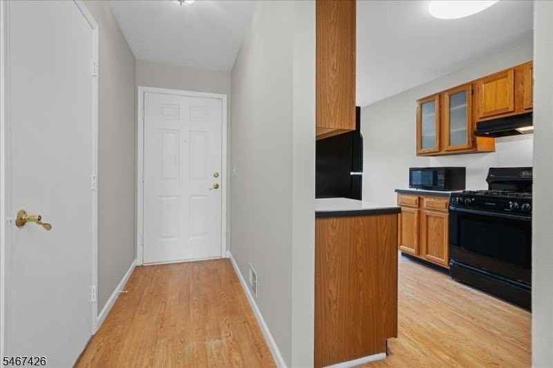 1802 Scarlett Dr - Photo 4 of 45