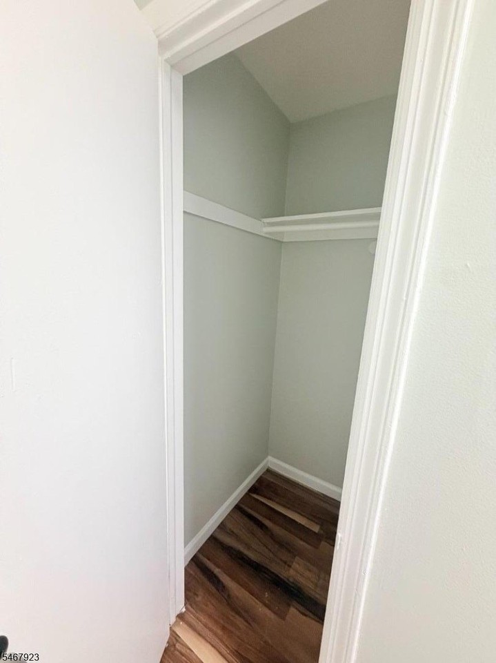 510 Clinton Ave #6 - Photo 6 of 6