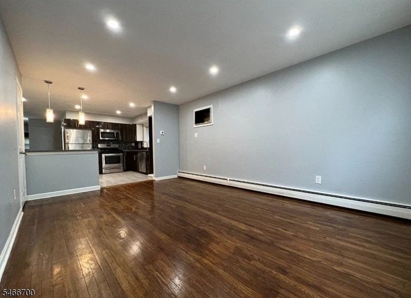 47 Smith St #1L - Photo 3 of 10