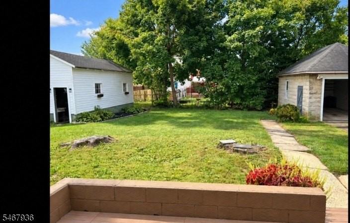 610 Corliss Ave #1A - Photo 3 of 14