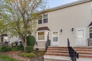 203 Salem Ct - Photo 1 of 1