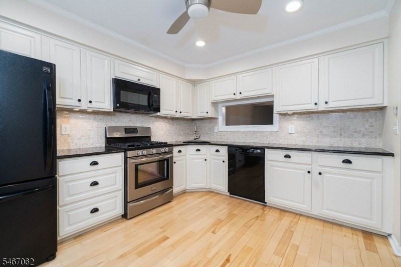 203 Salem Ct - Photo 5 of 27