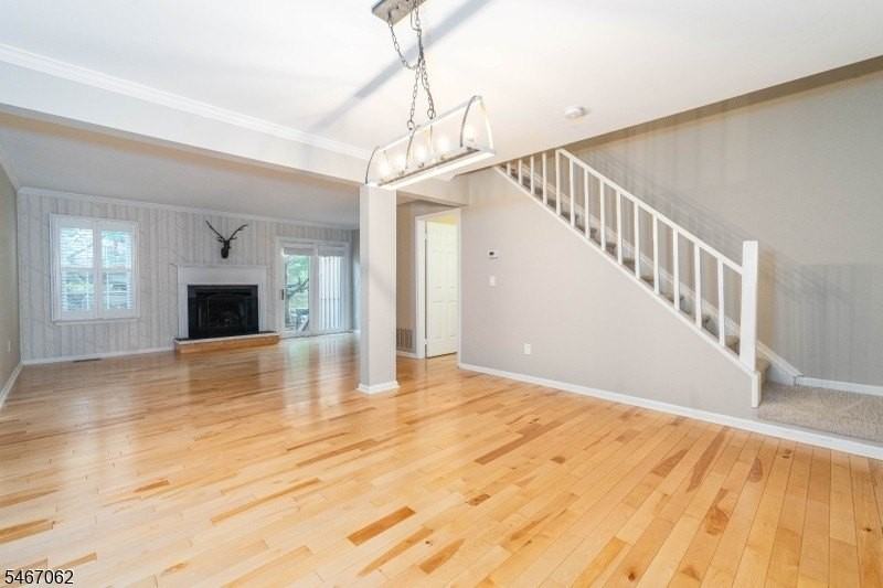 203 Salem Ct - Photo 7 of 27
