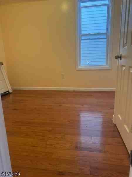 617 Marshall St #2 - Photo 3 of 11