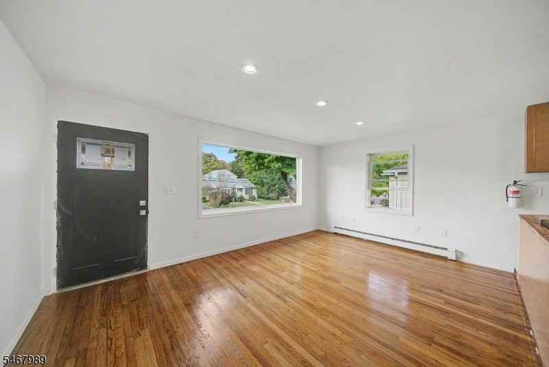 721 Hillside Ave - Photo 2 of 20