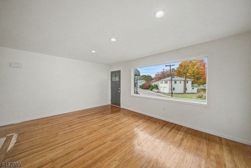 721 Hillside Ave - Photo 3 of 20