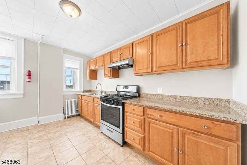 409 Main St #2F - Photo 6 of 21