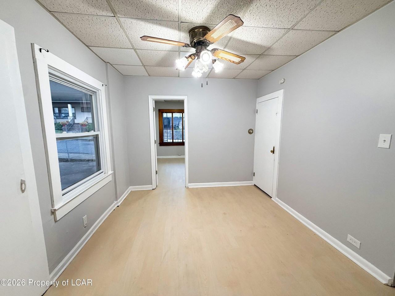 1113 Wood St - Photo 3 of 11