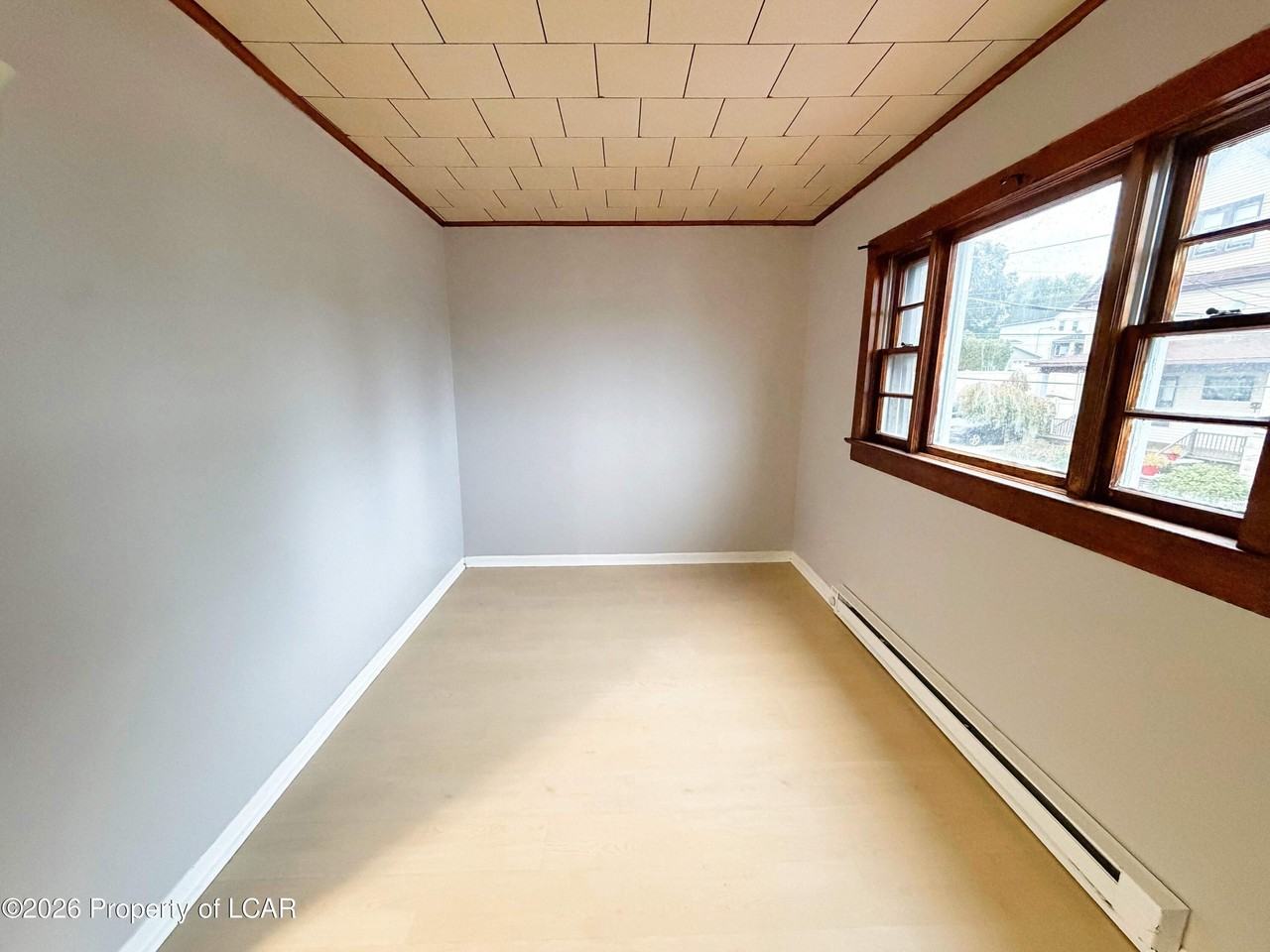 1113 Wood St - Photo 7 of 11
