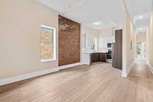 300 Clerk St #3L - Photo 1 of 1
