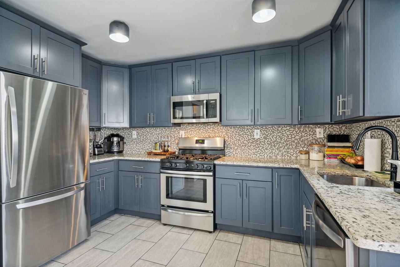 444 66th St #1 - Photo 2 of 22