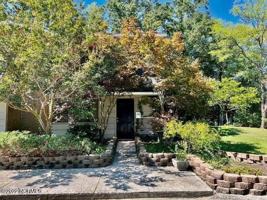 featured image of 1010 Fayetteville Rd #2