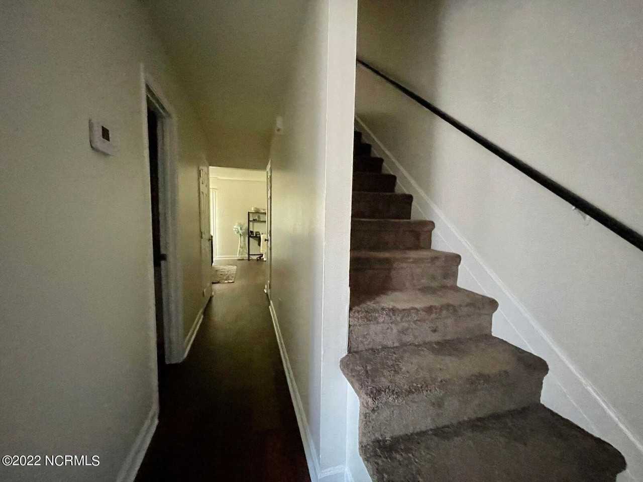 1010 Fayetteville Rd #2 - Photo 4 of 11