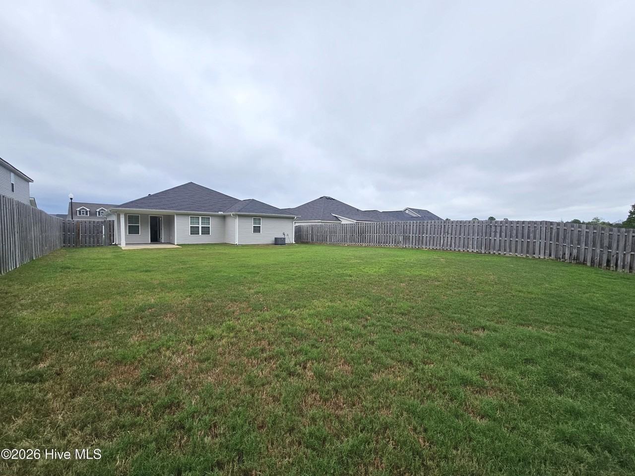 827 Goodale Dr - Photo 3 of 3