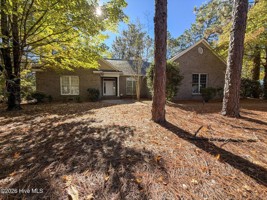 featured image of 18 Talladale Ct