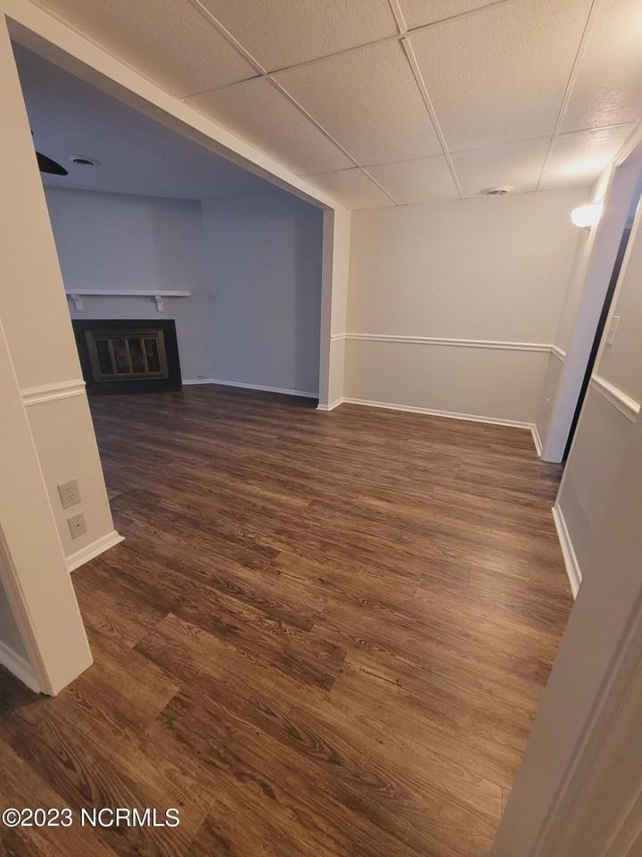 4922 Marlin Ct - Photo 6 of 27