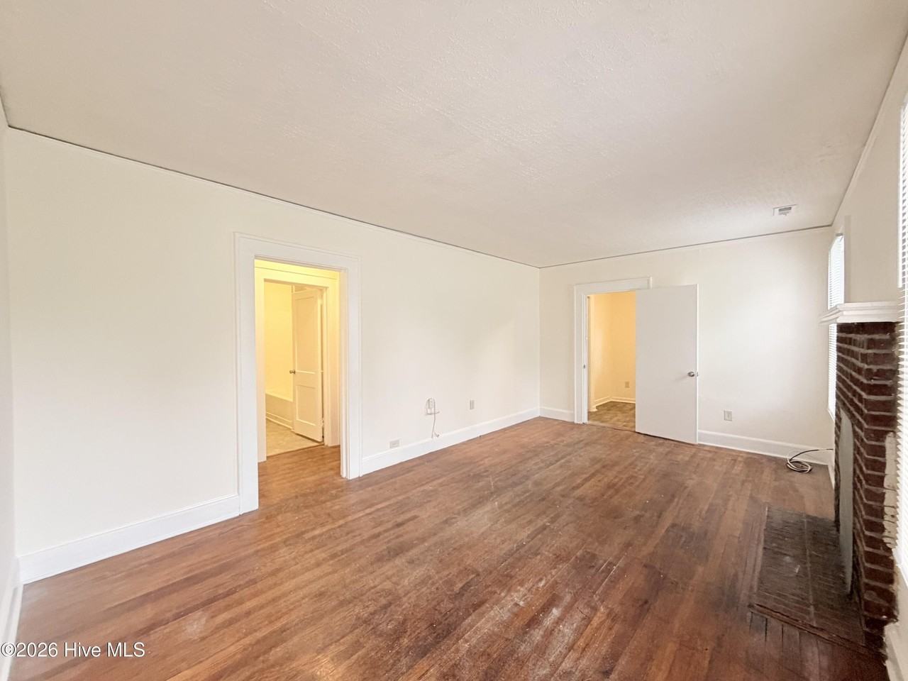 2122 Sanders Rd - Photo 4 of 16
