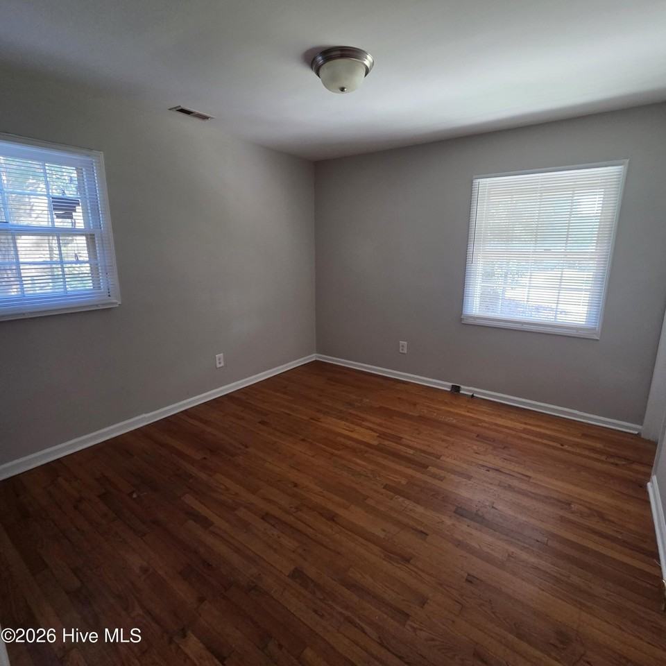 112 Candlewood Dr - Photo 6 of 11