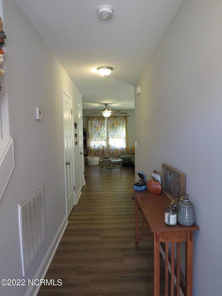 754 W Illinois Ave - Photo 5 of 30