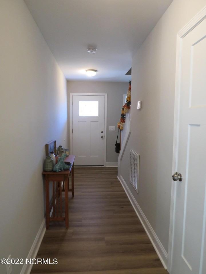 754 W Illinois Ave - Photo 6 of 30