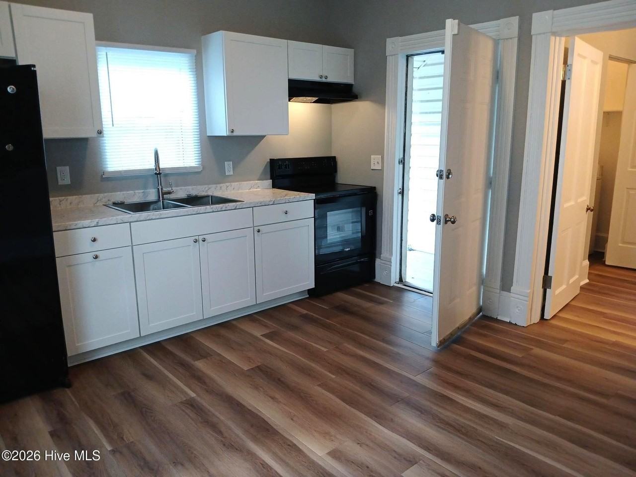 403 N 7th St #A - Photo 5 of 15