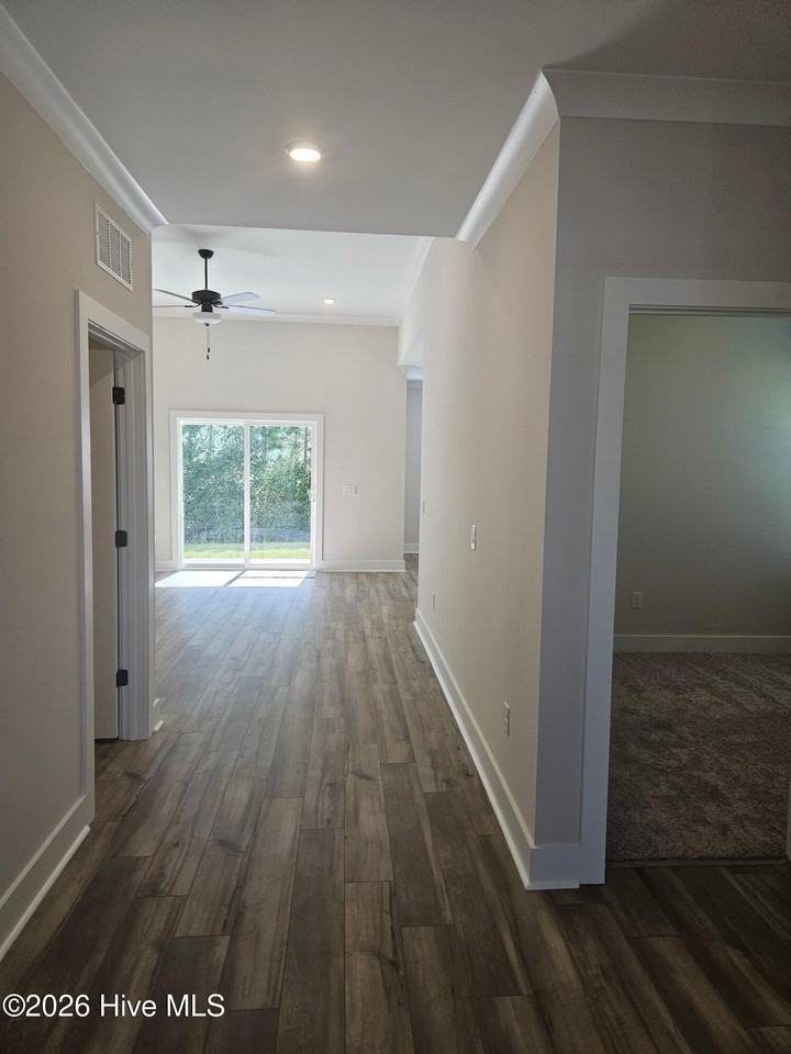 210 S Umbrella Palm Dr - Photo 4 of 25