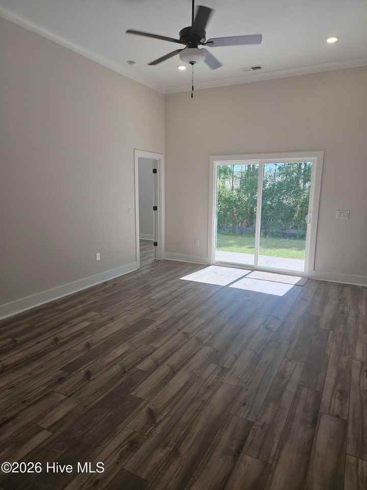 210 S Umbrella Palm Dr - Photo 5 of 25