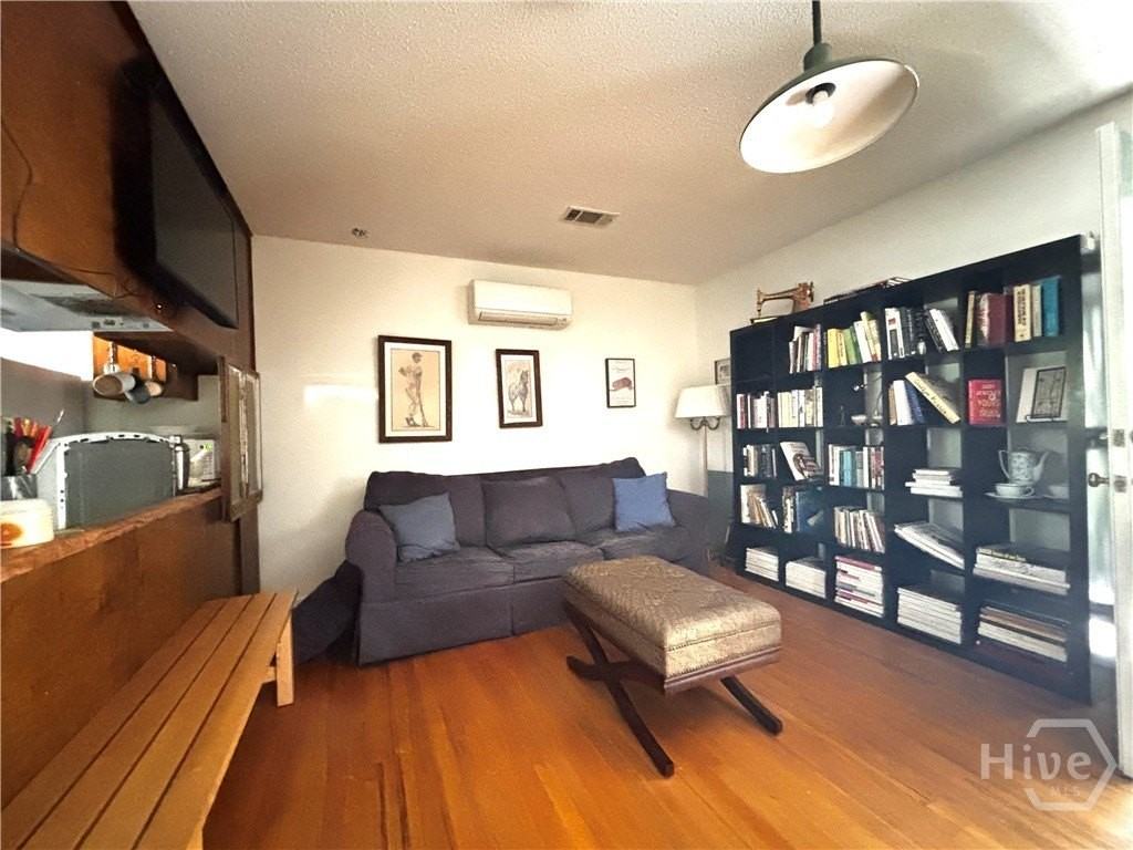 1 Washington Ave - Photo 4 of 11