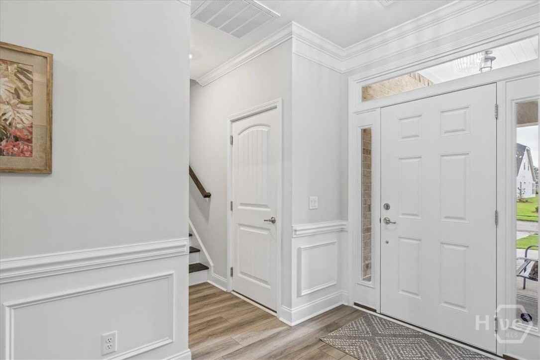 116 Como Dr - Photo 4 of 43