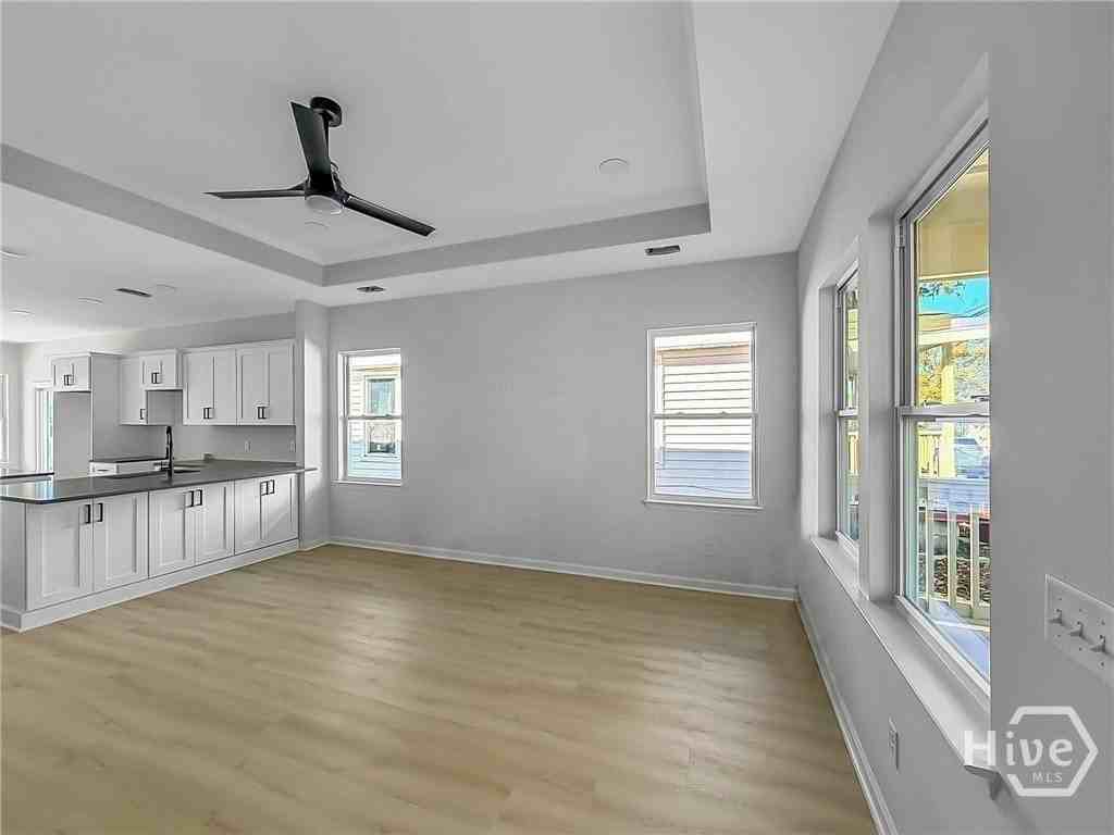 3503 Haslam Ave - Photo 2 of 27