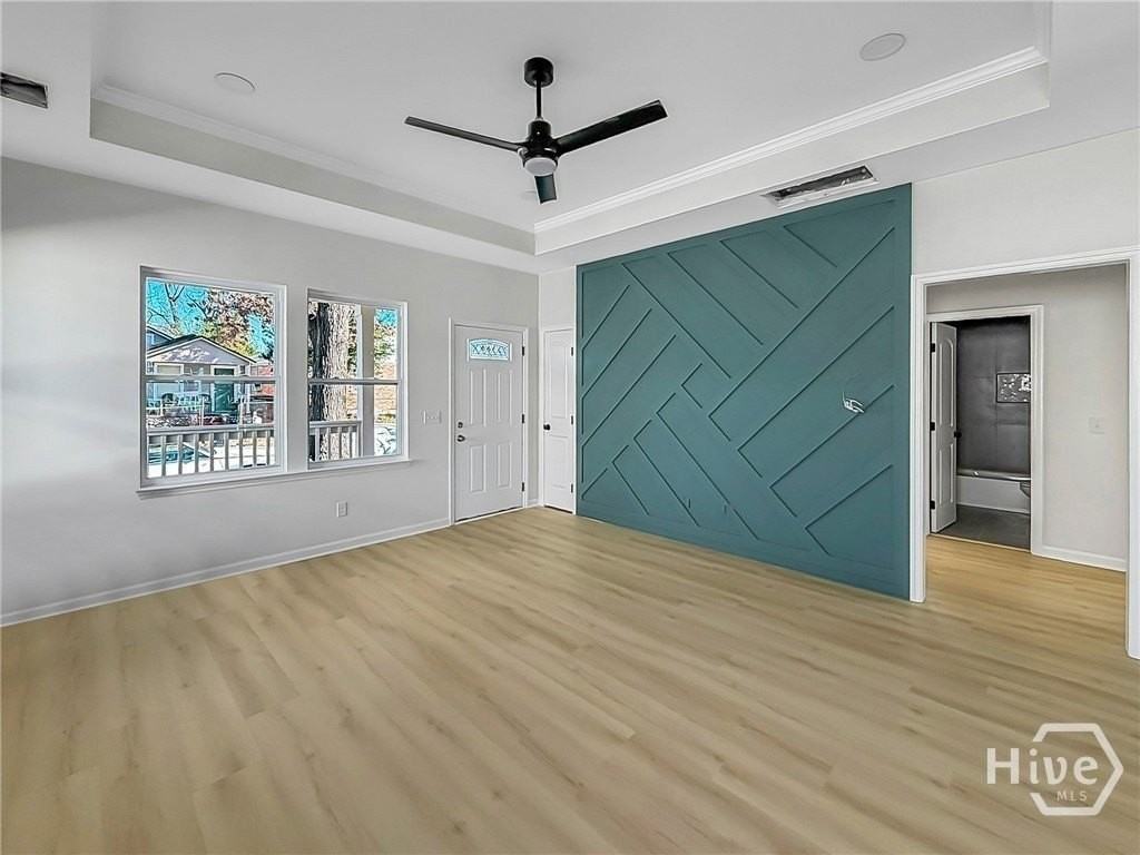 3503 Haslam Ave - Photo 3 of 27