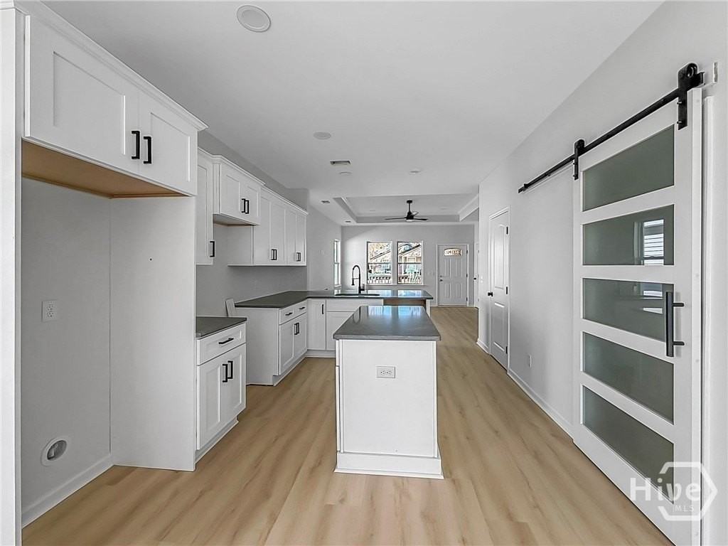 3503 Haslam Ave - Photo 6 of 27