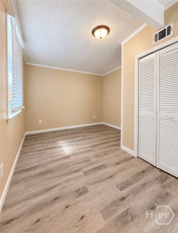 111 Commonwealth Ave - Photo 4 of 12