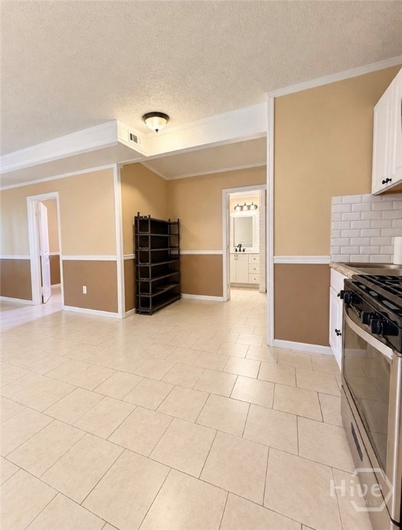 111 Commonwealth Ave - Photo 7 of 12