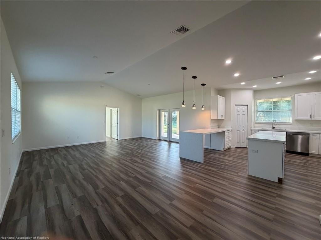 4259 Cremona Dr - Photo 4 of 40
