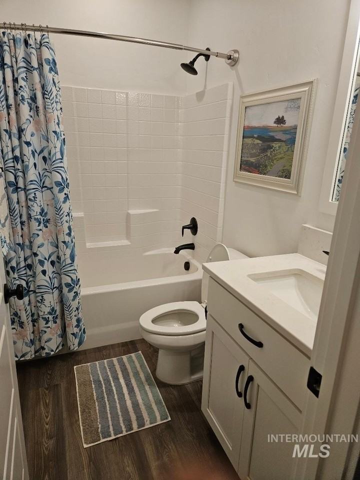 6031 W Riva Capri St - Photo 7 of 15