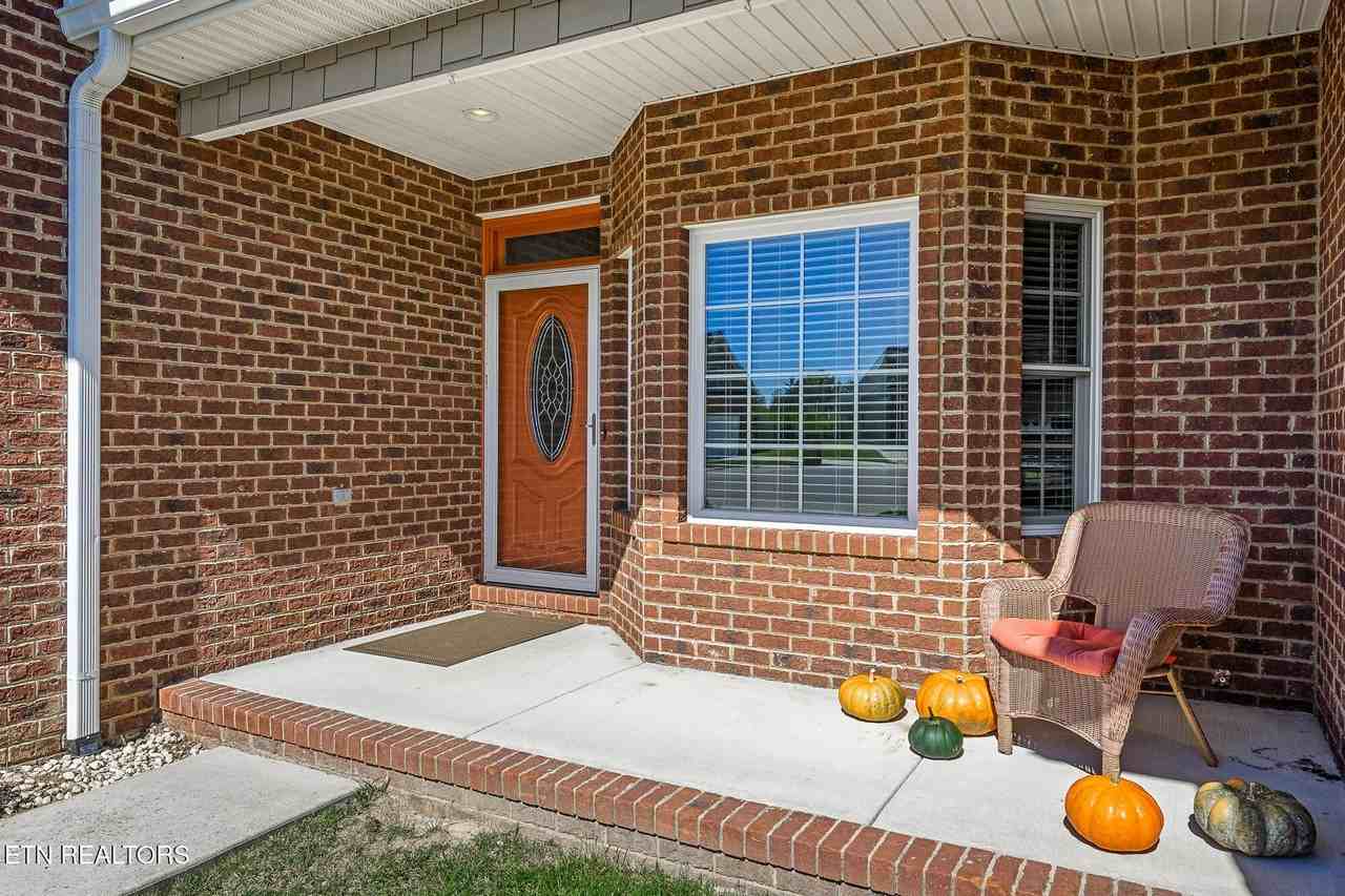 42 Saddle Brook Ln - Photo 4 of 50
