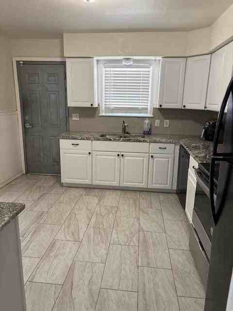 3509 33rd St - Photo 3 of 4