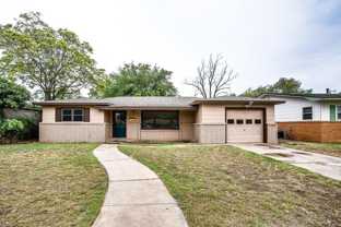 2707 39th St - Photo 1 of 1