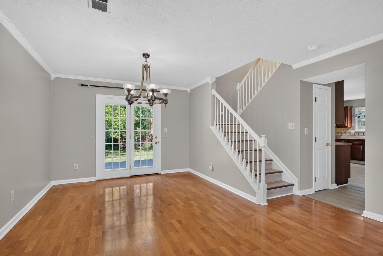 1196 Lacy Ln - Photo 6 of 28