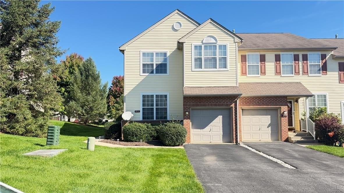 8100 Cross Creek Cir - Photo 2 of 29