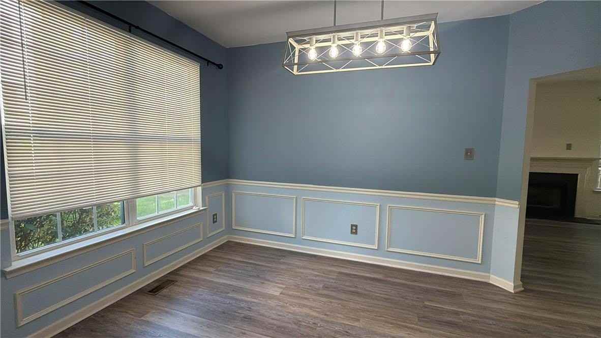 8100 Cross Creek Cir - Photo 7 of 29