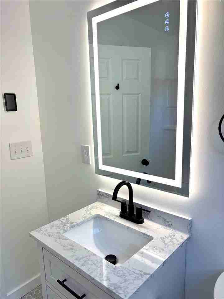 2268 Belmont St #2A - Photo 4 of 8
