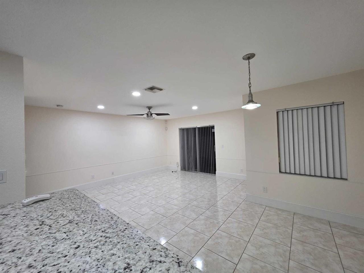 5362 Sw 125th Ave - Photo 5 of 8