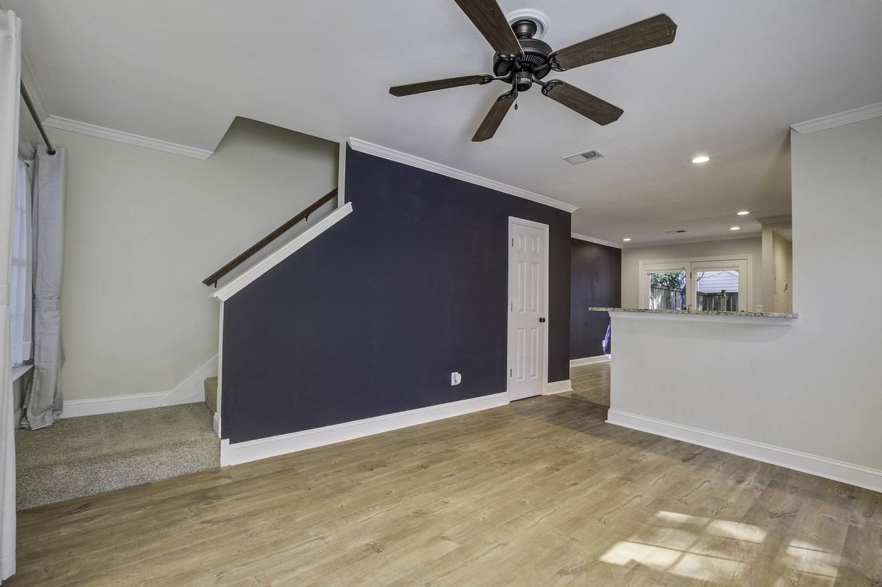1371 Cassidy Ct #B - Photo 4 of 8