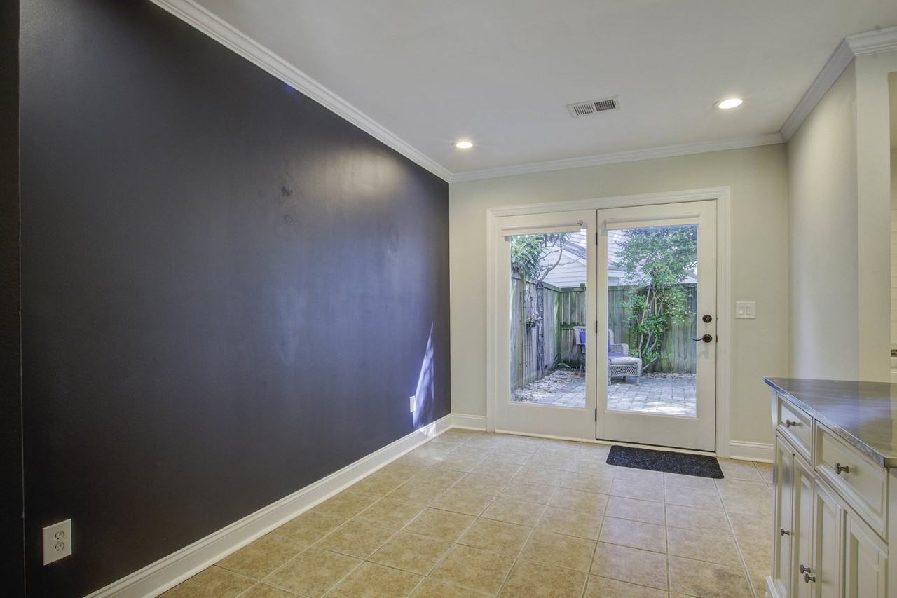1371 Cassidy Ct #B - Photo 7 of 8