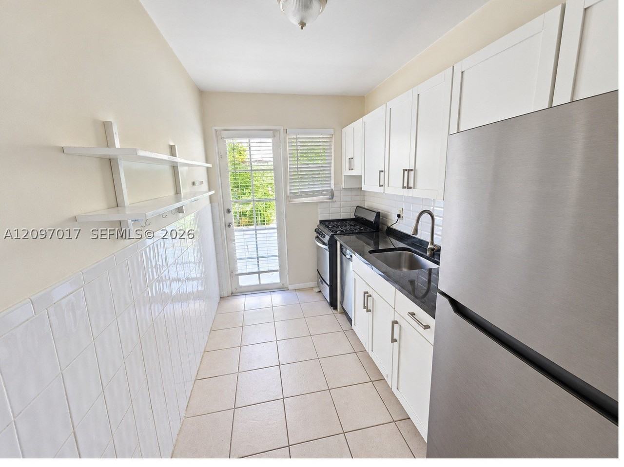 1925 Washington Ave #10 - Photo 6 of 6