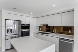 1170 E Hallandale Beach Blvd #1811 - Photo 1 of 1
