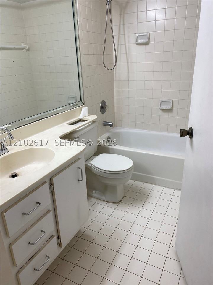 9051 Sw 138th Pl #9051 - Photo 5 of 6